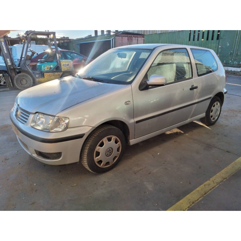 volkswagen polo berlina (6n2) del año 2001