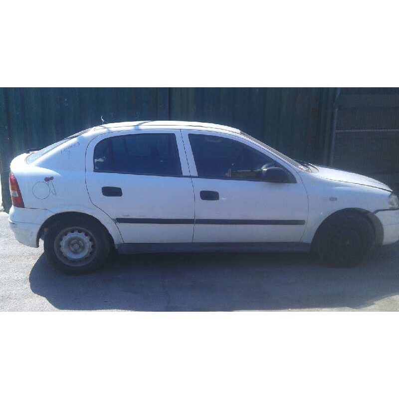opel astra g berlina del año 1999