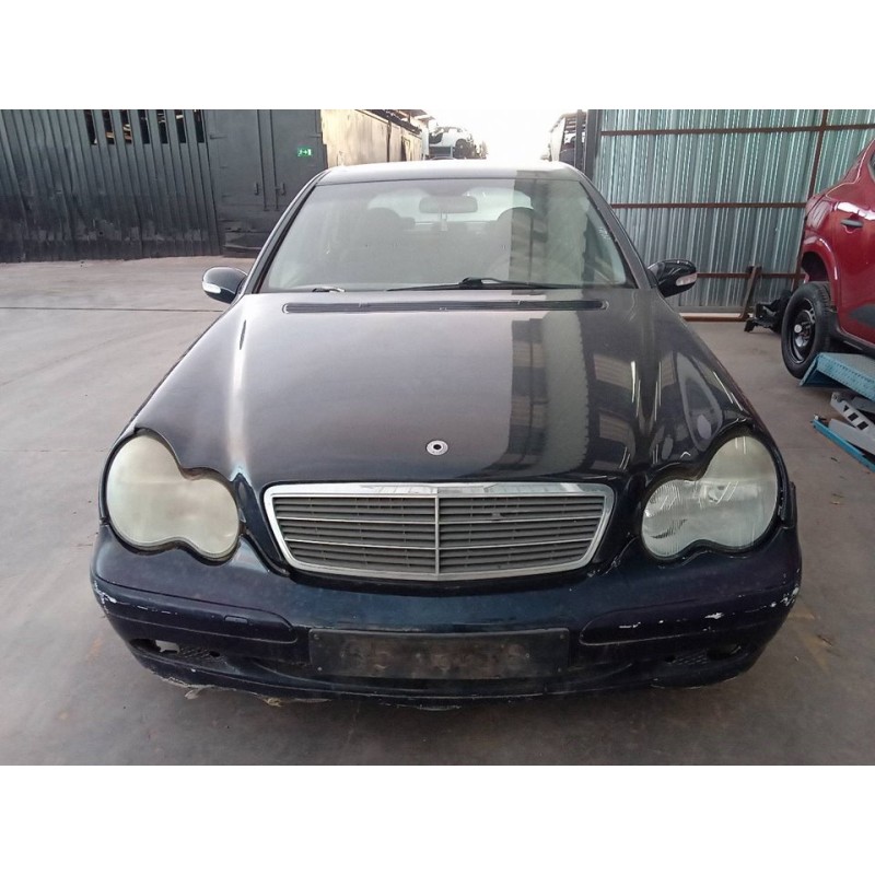 mercedes-benz clase c (w203) berlina del año 2002