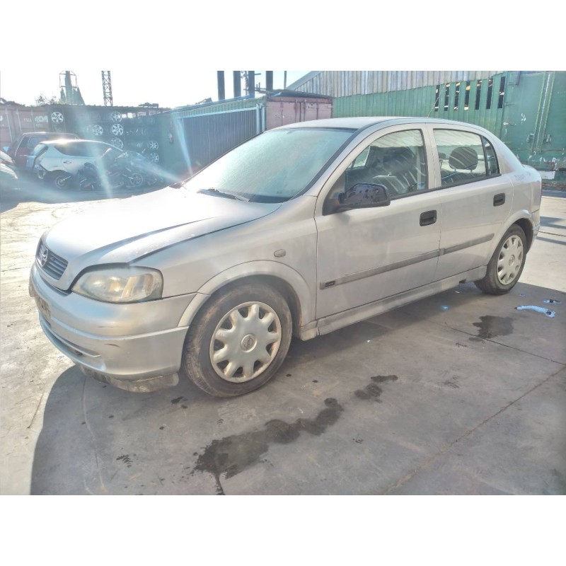 opel astra g berlina del año 2001
