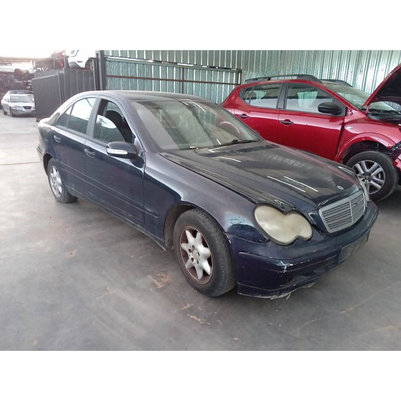 mercedes-benz clase c (w203) berlina del año 2002