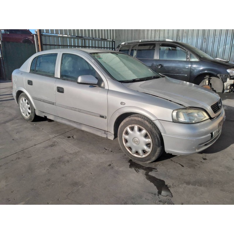 opel astra g berlina del año 2001