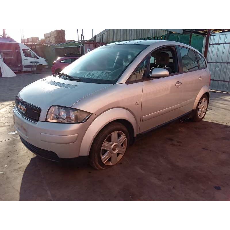 audi a2 (8z) del año 2001