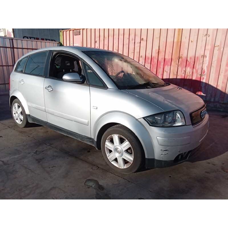 audi a2 (8z) del año 2001