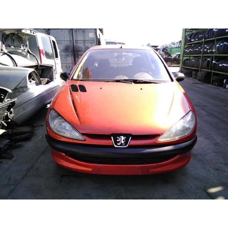 peugeot 206 berlina del año 2002