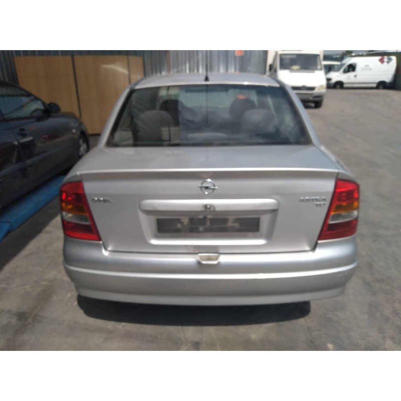 opel astra g berlina del año 1999