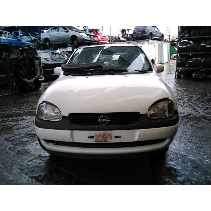 opel corsa b del año 2000