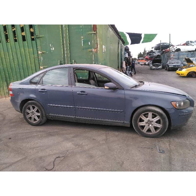 volvo s40 berlina del año 2004