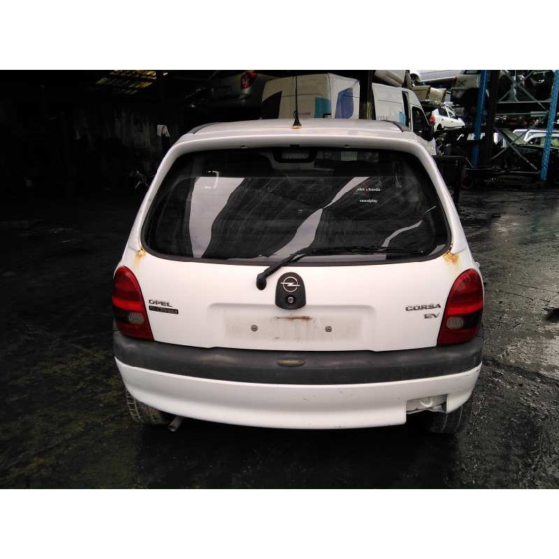 opel corsa b del año 2000