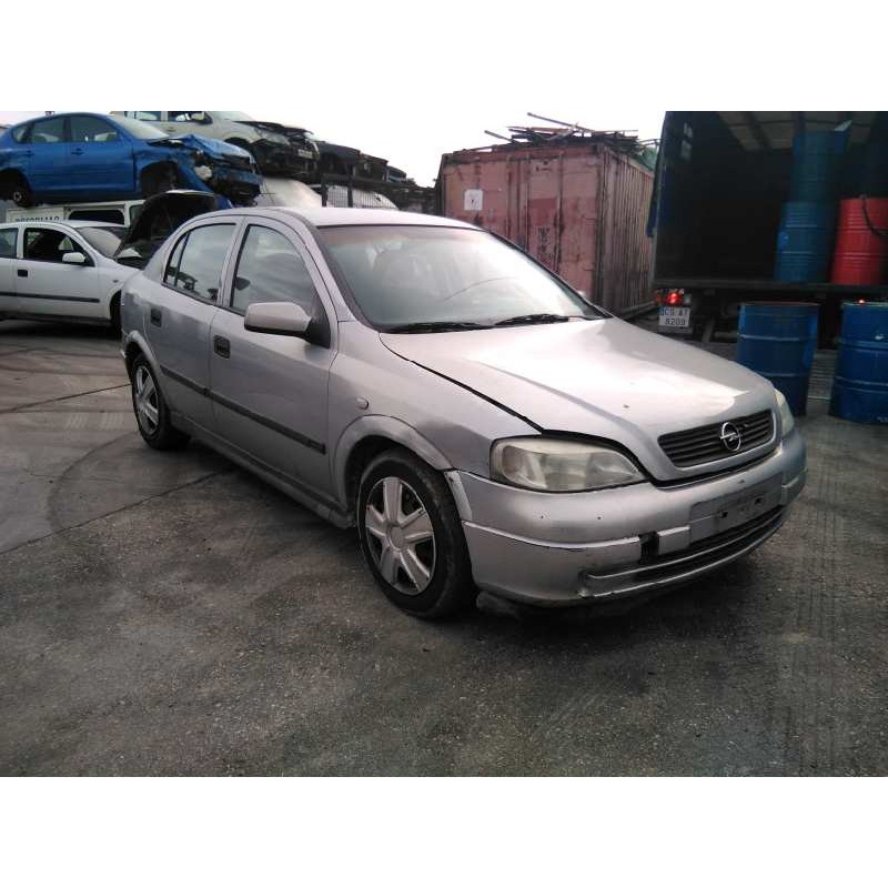 opel astra g berlina del año 2001