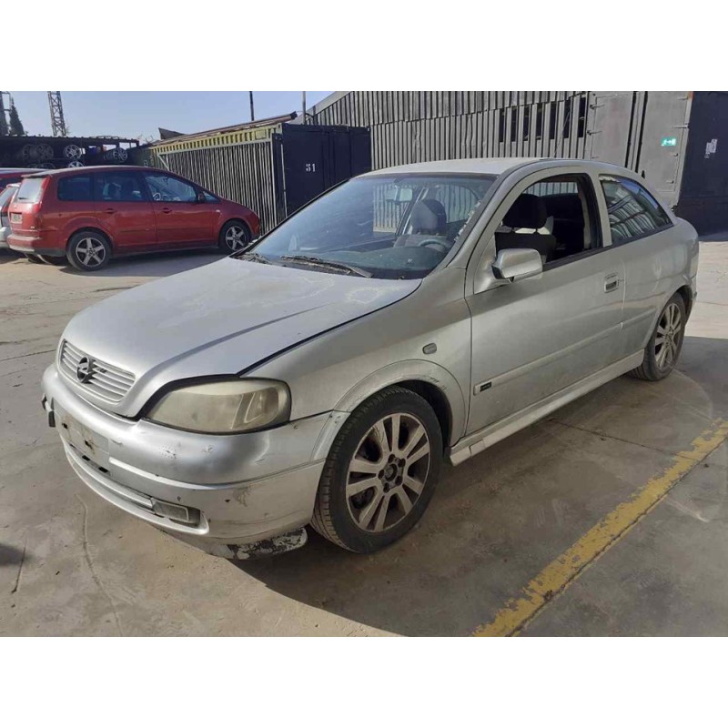 opel astra g berlina del año 2001