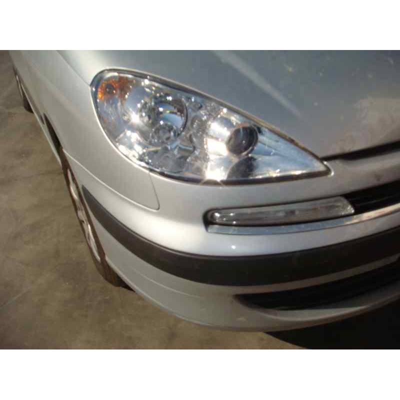 peugeot 807 del año 2002