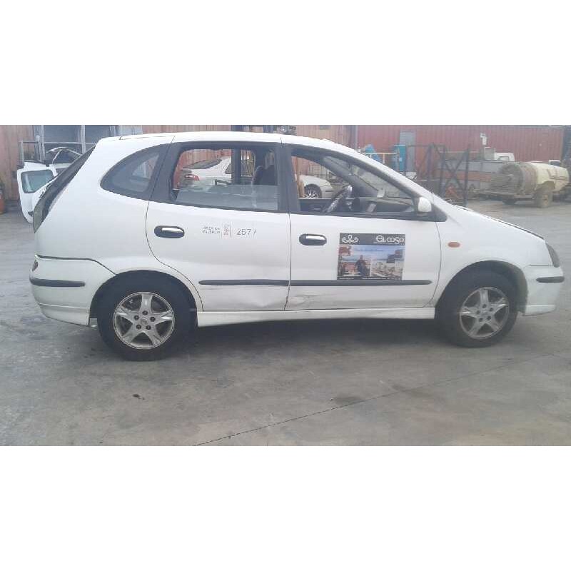 nissan almera tino (v10m) del año 2004