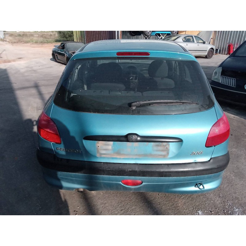 peugeot 206 berlina del año 2001