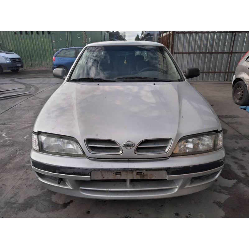nissan primera berlina (p11) del año 1997