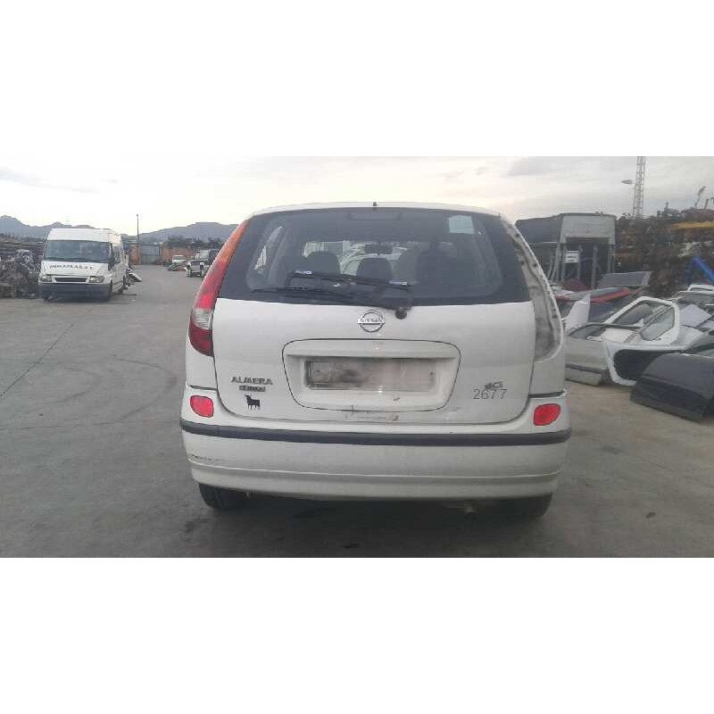 nissan almera tino (v10m) del año 2004