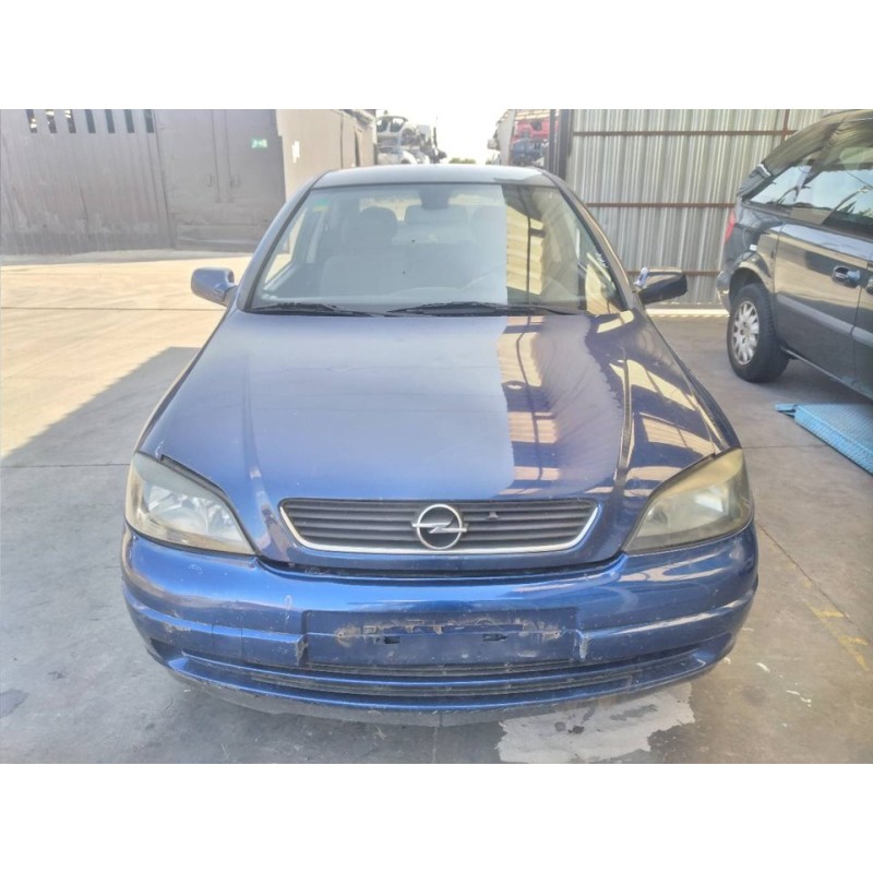 opel astra g berlina del año 2004