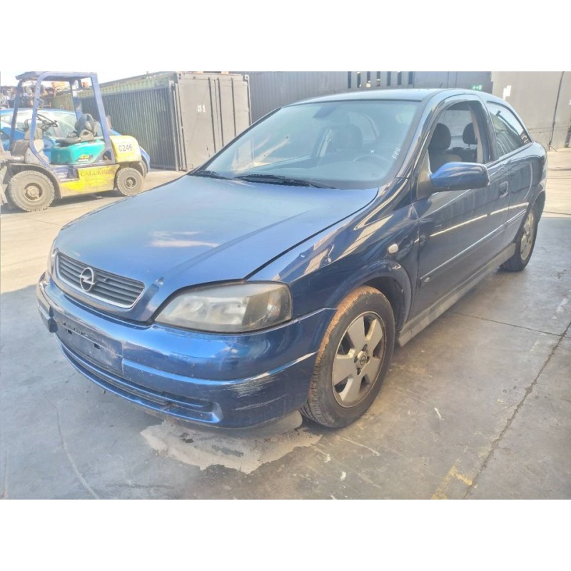opel astra g berlina del año 2004