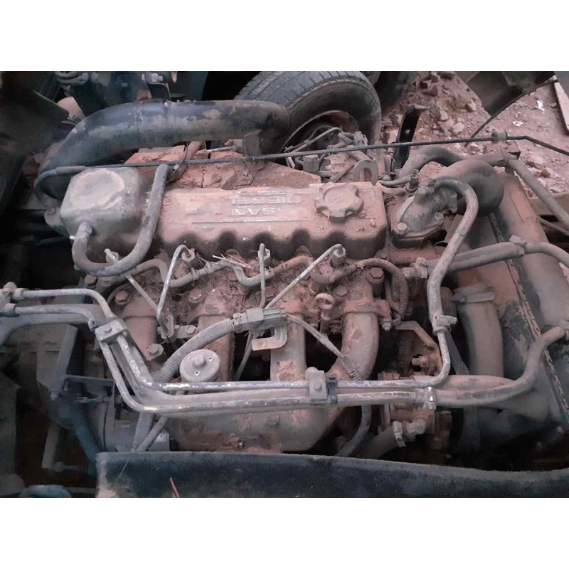 nissan atleon del año 2000