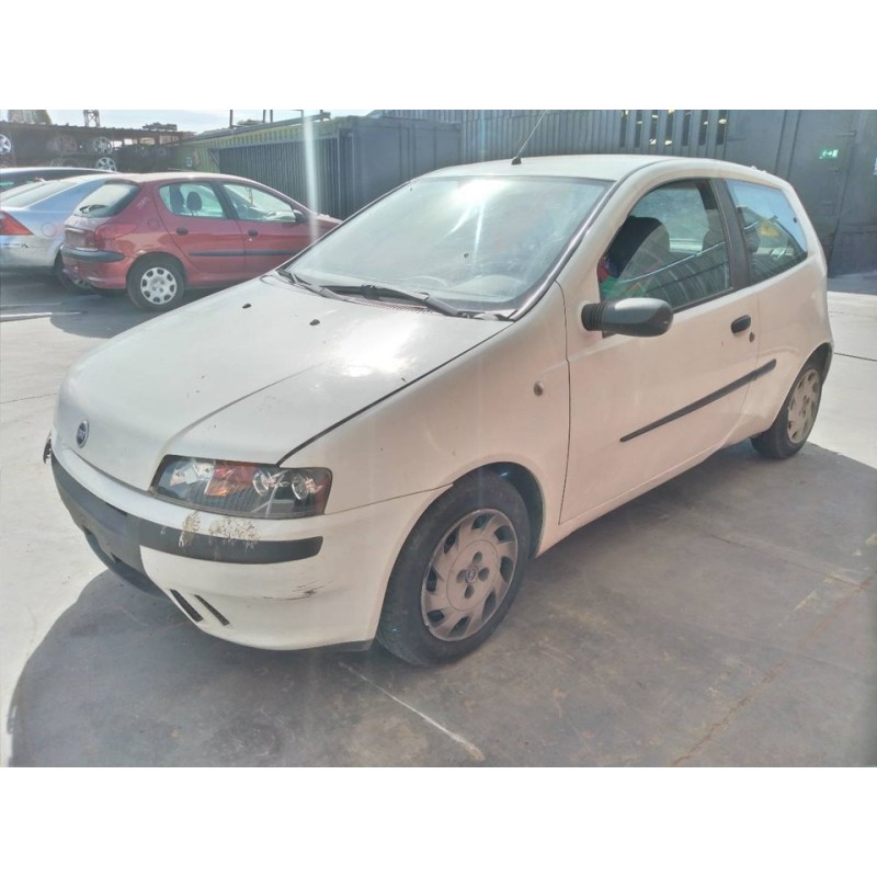 fiat punto berlina (188) del año 2000