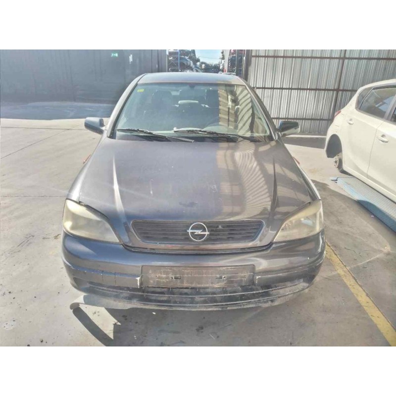 opel astra g berlina del año 2001