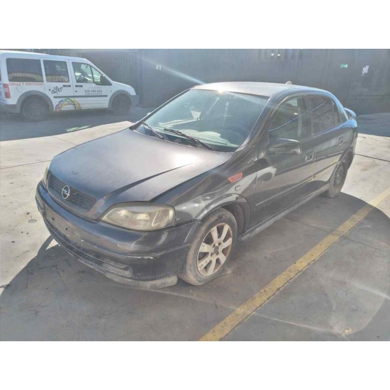 opel astra g berlina del año 2001