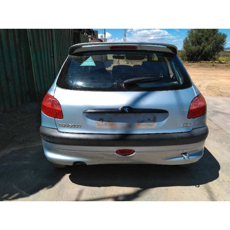 peugeot 206 berlina del año 2002