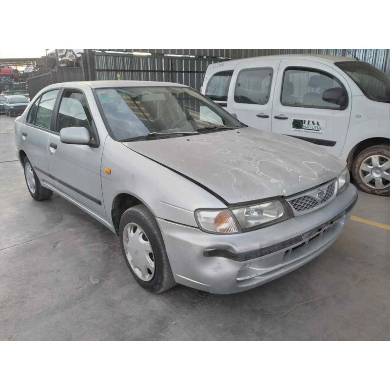 nissan almera (n15) del año 1998