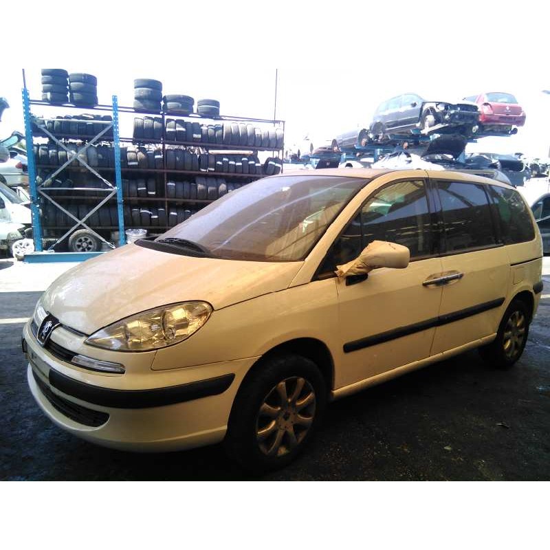 peugeot 807 del año 2004
