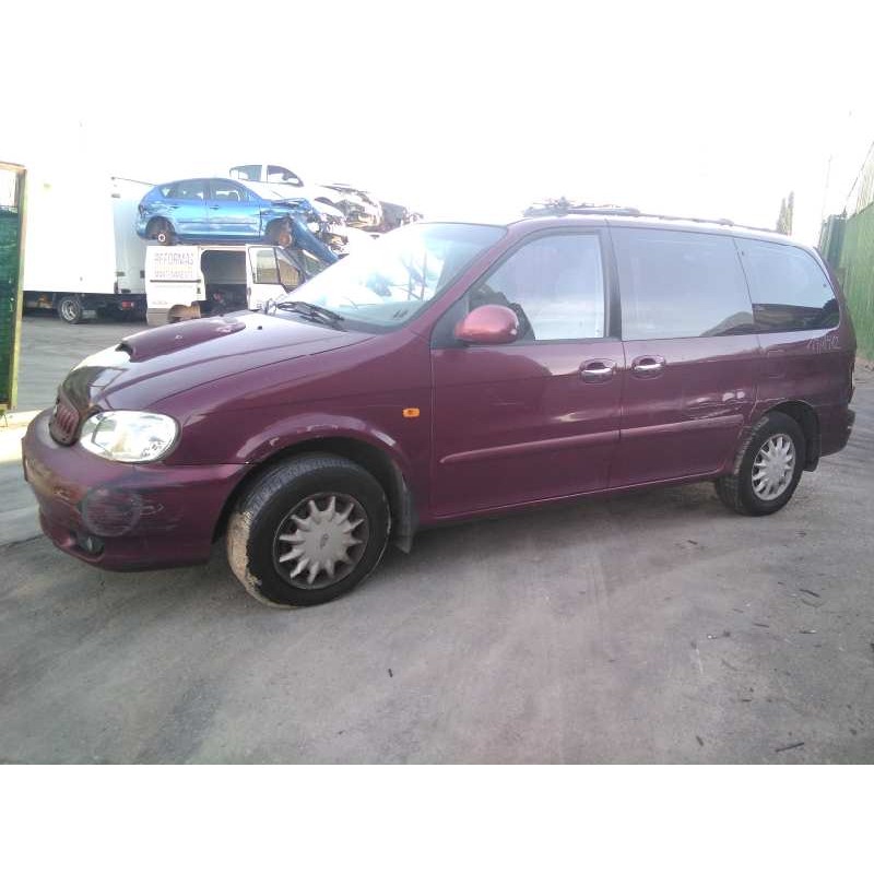 kia carnival del año 2001