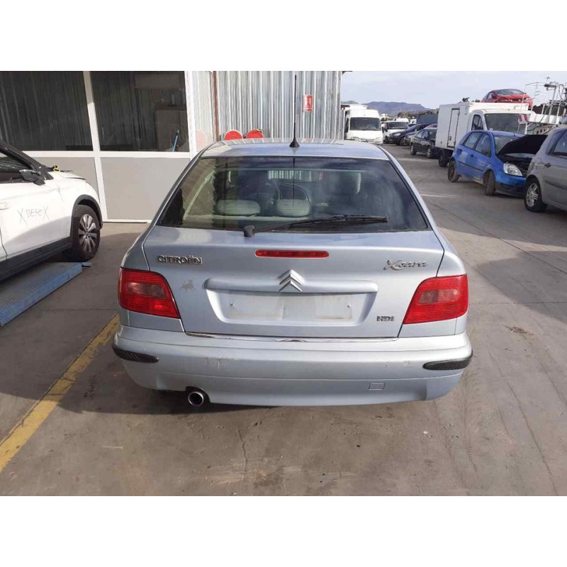 citroën xsara berlina del año 2004
