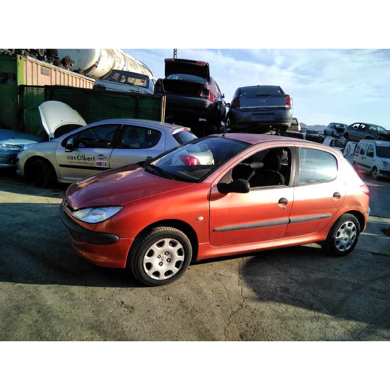 peugeot 206 berlina del año 2000