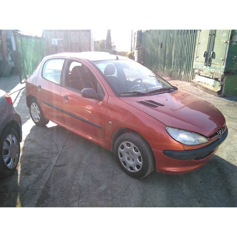 peugeot 206 berlina del año 2000