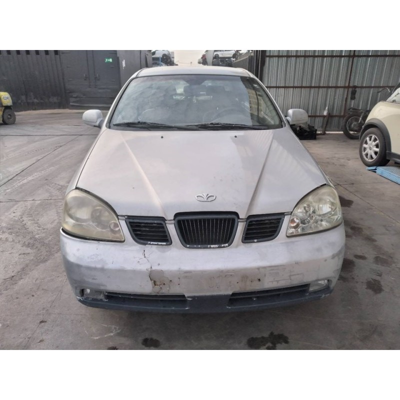 daewoo nubira berlina del año 2004