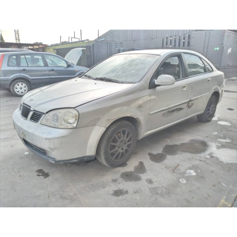 daewoo nubira berlina del año 2004