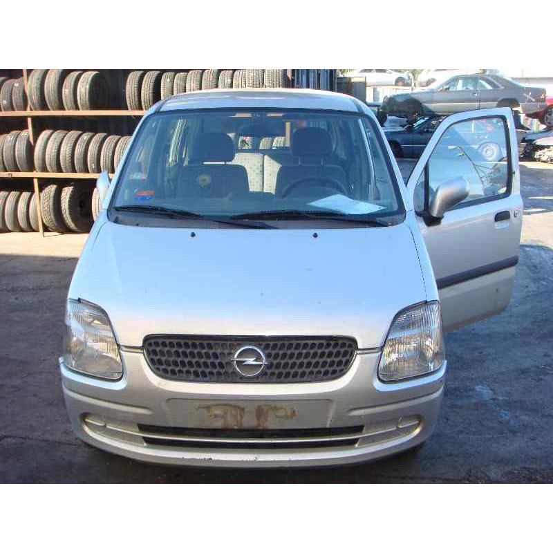 opel agila del año 2000