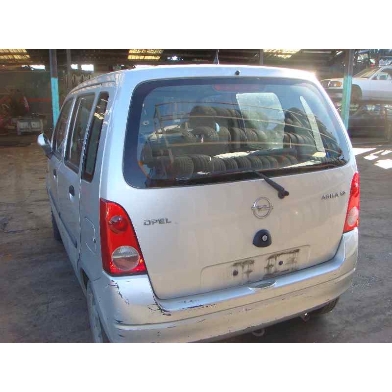opel agila del año 2000