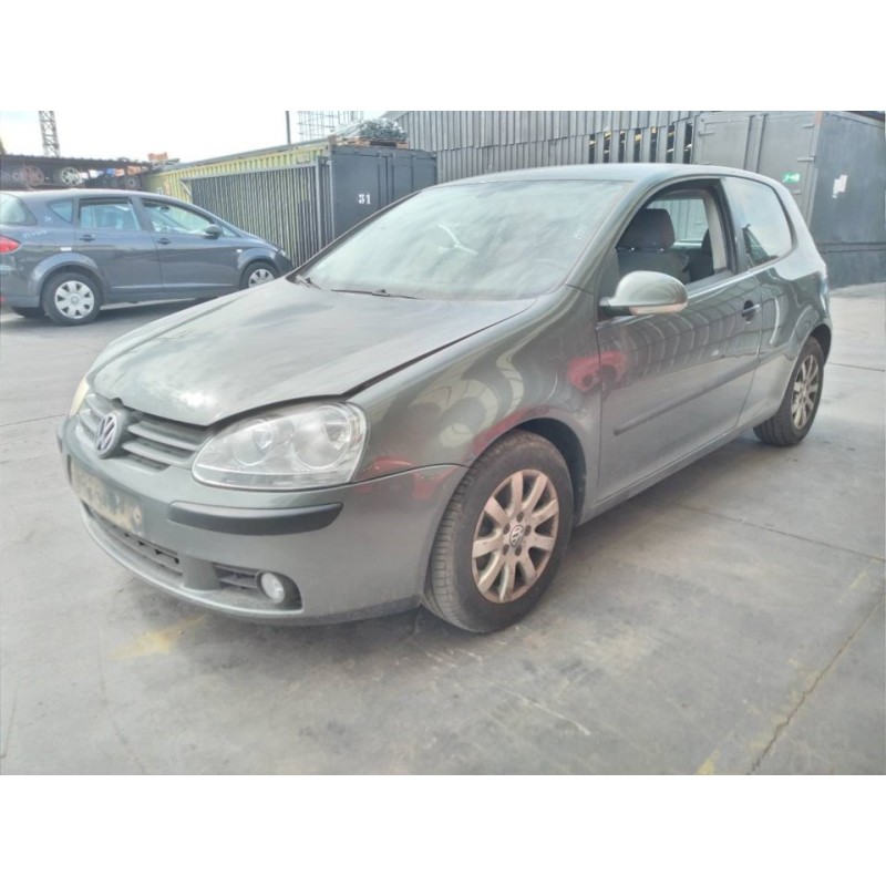 volkswagen golf v berlina (1k1) del año 2004