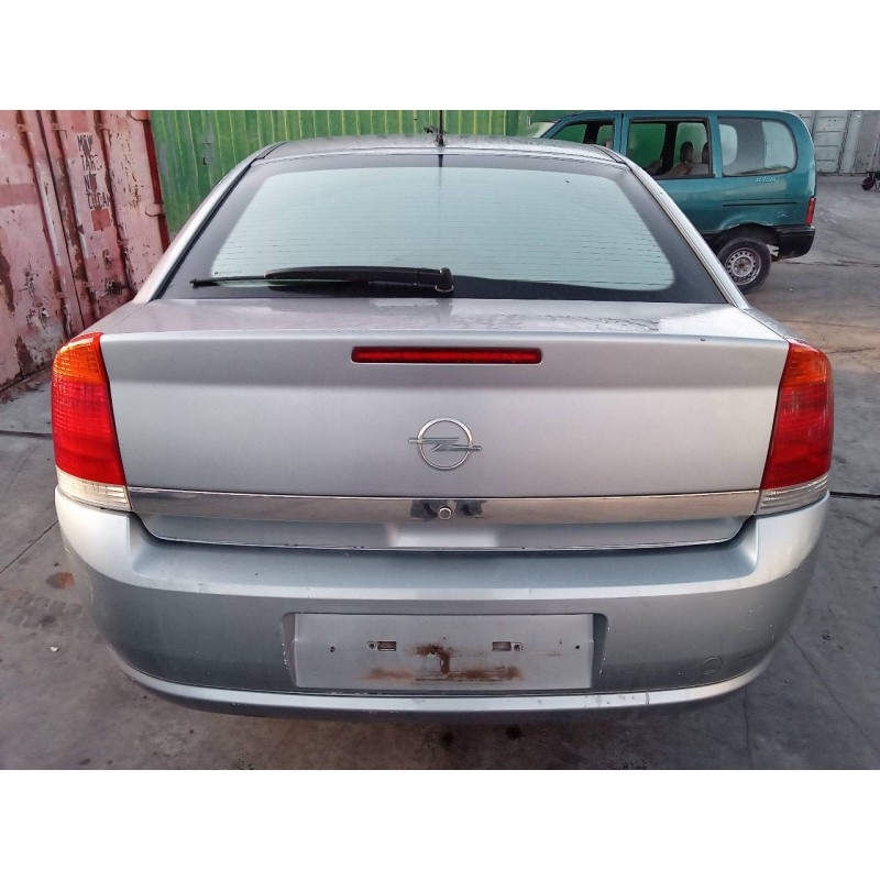 opel vectra c berlina del año 2005