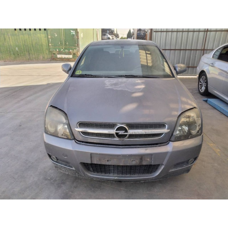 opel vectra c berlina del año 2004