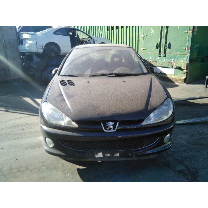 peugeot 206 berlina del año 2004
