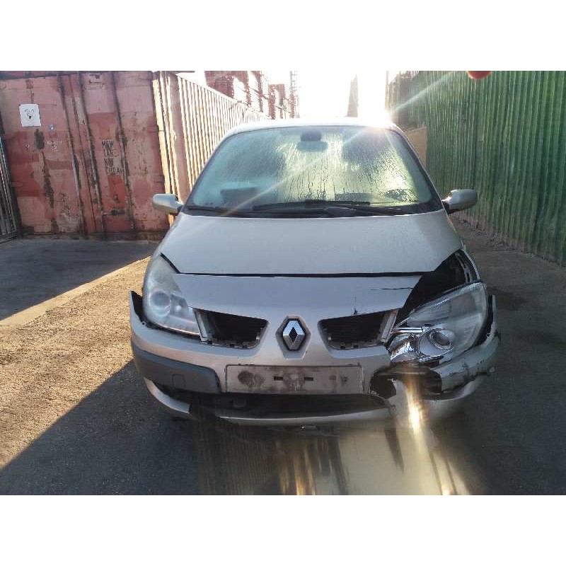 renault scenic ii del año 2006