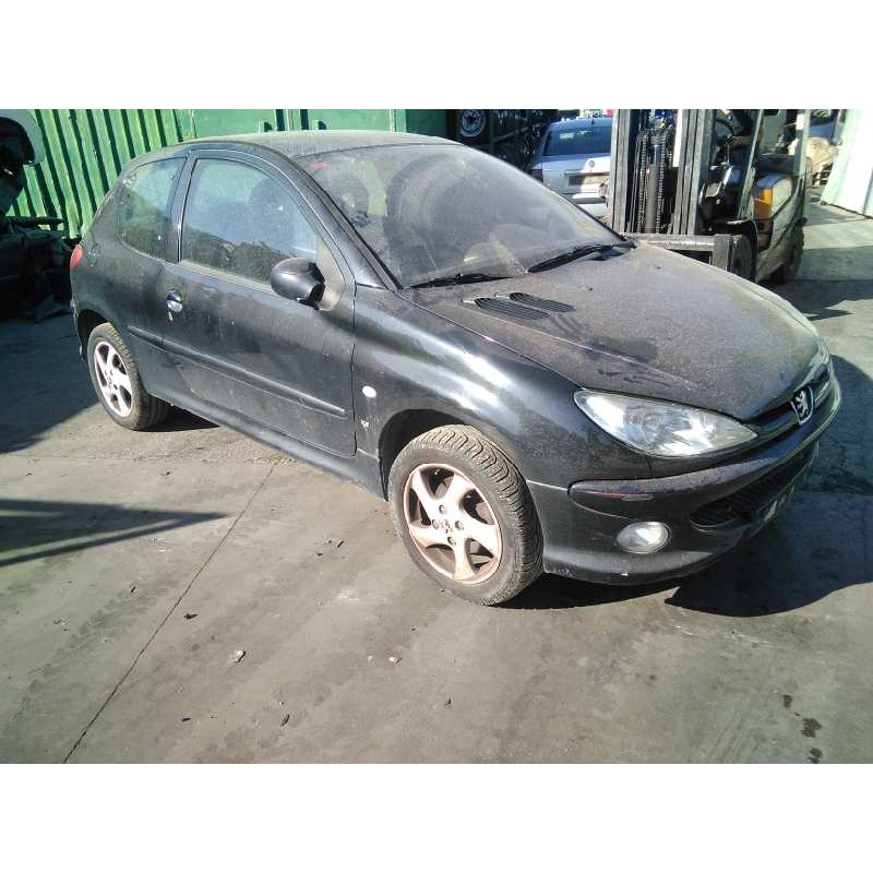 peugeot 206 berlina del año 2004