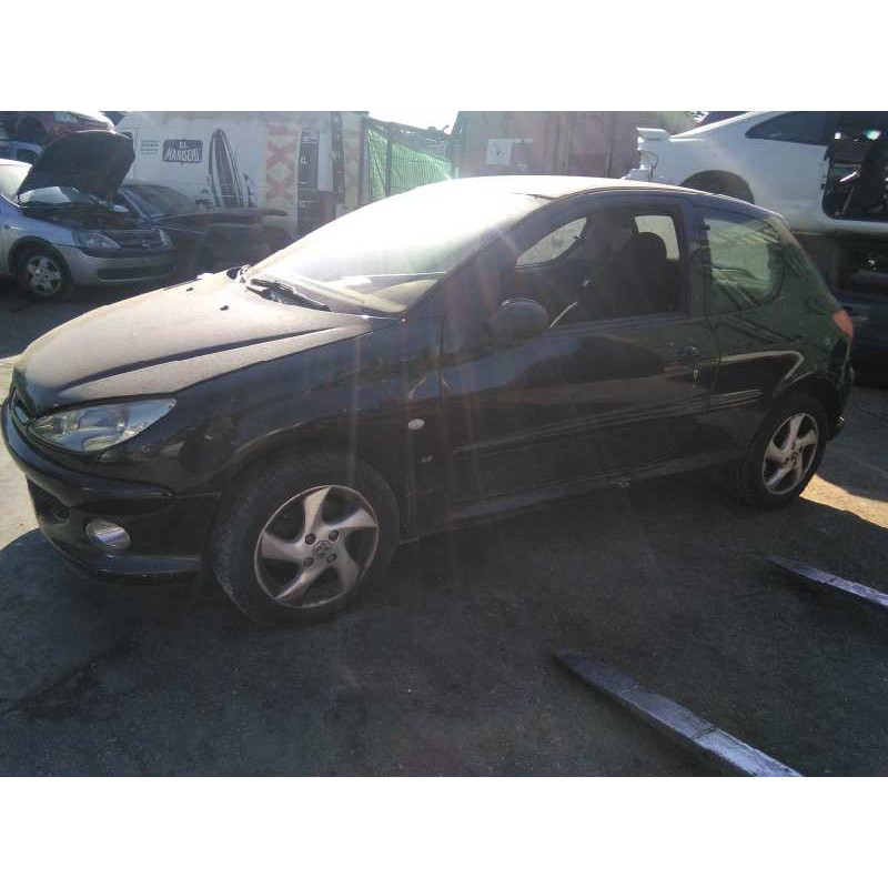peugeot 206 berlina del año 2004