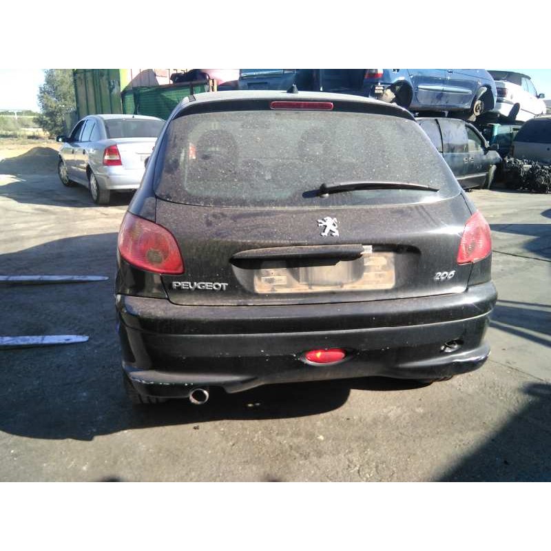 peugeot 206 berlina del año 2004
