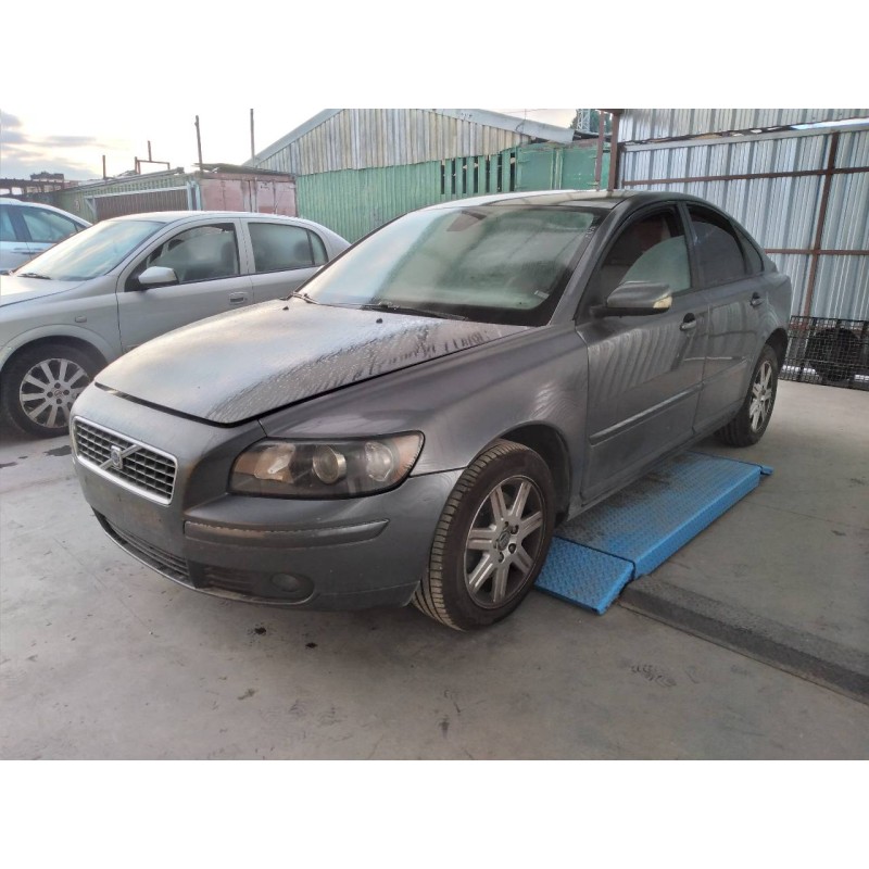 volvo s40 berlina del año 2006