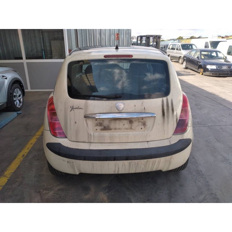 lancia ypsilon (101) del año 2004