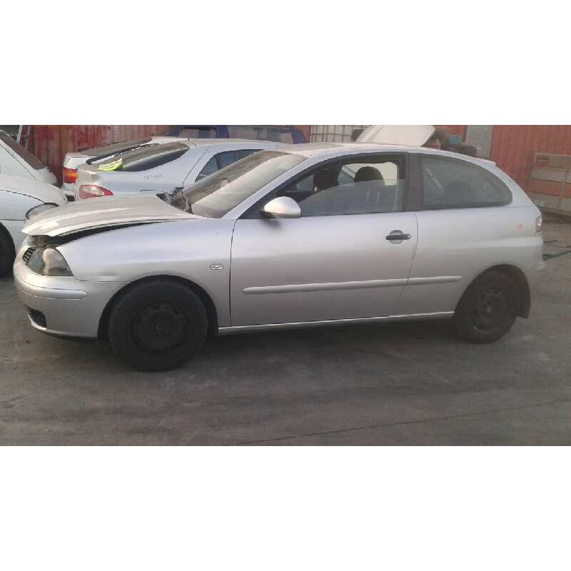 seat ibiza (6l1) del año 2003