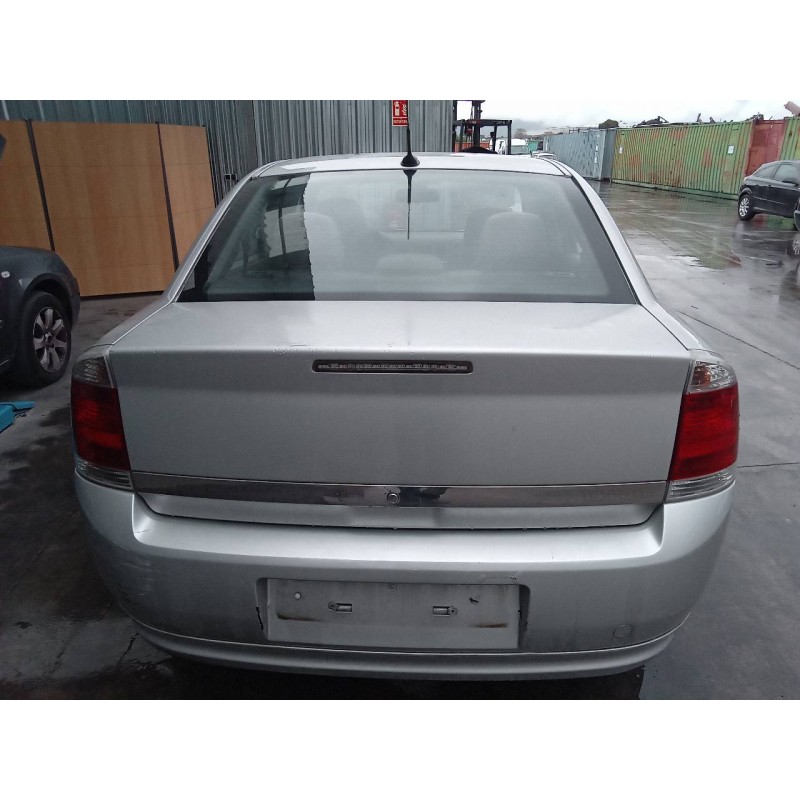 opel vectra c berlina del año 2005