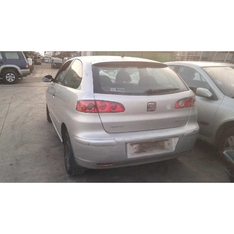 seat ibiza (6l1) del año 2003